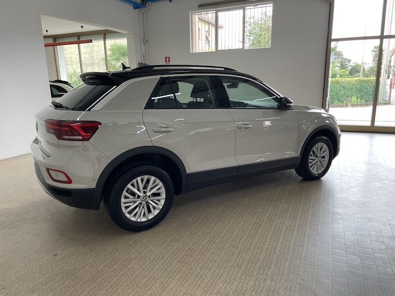 VW T-Roc 1.0 110cv Life Bicolor Newmodel - immagine 4
