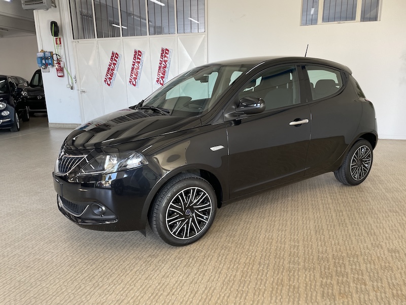 Lancia Ypsilon 1.0 FireFly 70cv 5p. Hybrid Gold - immagine 4