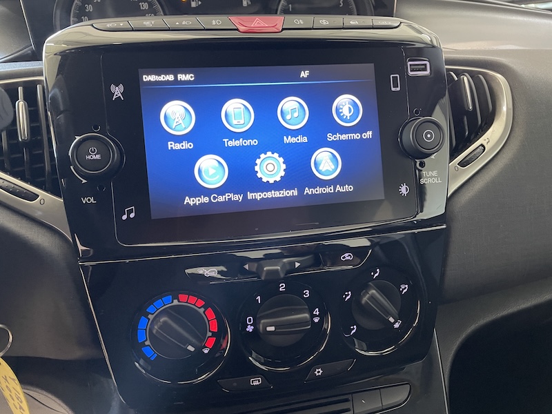 Lancia Ypsilon 1.0 FireFly 70cv 5p. Hybrid Gold - immagine 13