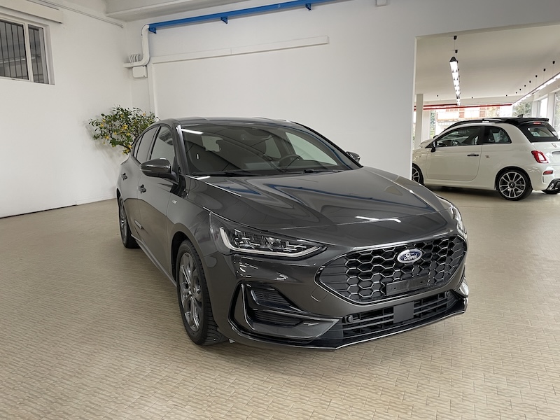 Ford Focus 1.0 Ecoboost hybrid 125cv ST-Line - immagine 3