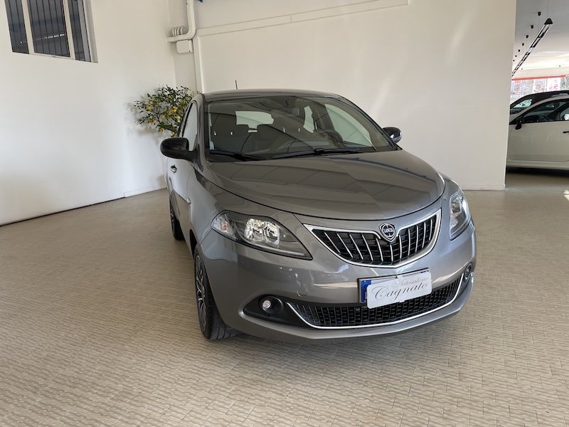 Lancia Ypsilon 1.0 FireFly 70cv 5p. Hybrid PLATINO 2024 - immagine 3