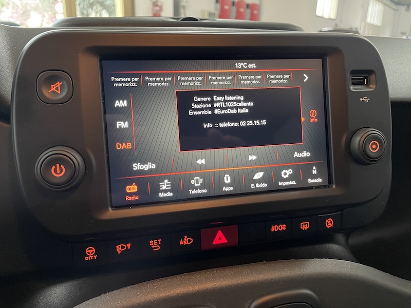 Fiat Panda 1.0 FireFly 70cv 5p. Hybrid Cross 2024 - immagine 17