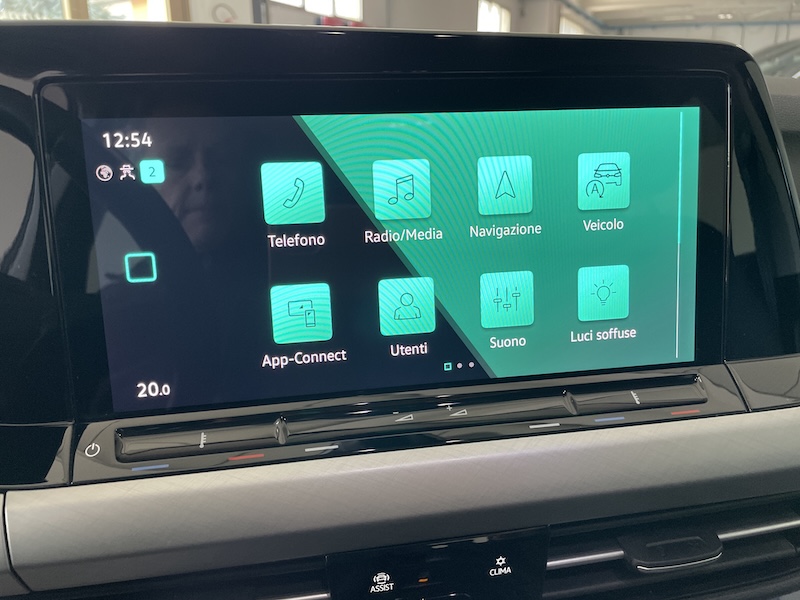 VW Golf 8 1.0 110cv eTSI Evo Life+Cerchi17+Luci Soffuse+Appconnect - immagine 14