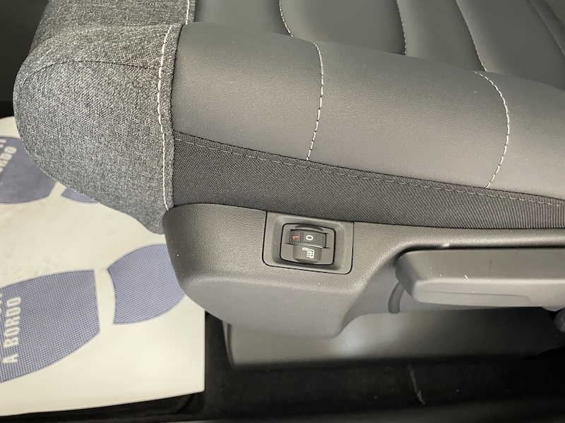 Citroen C3 AIRCROSS 1.5Blue-HDI 110cv Km0 Pelle+Navi+Sedili riscald. - immagine 13