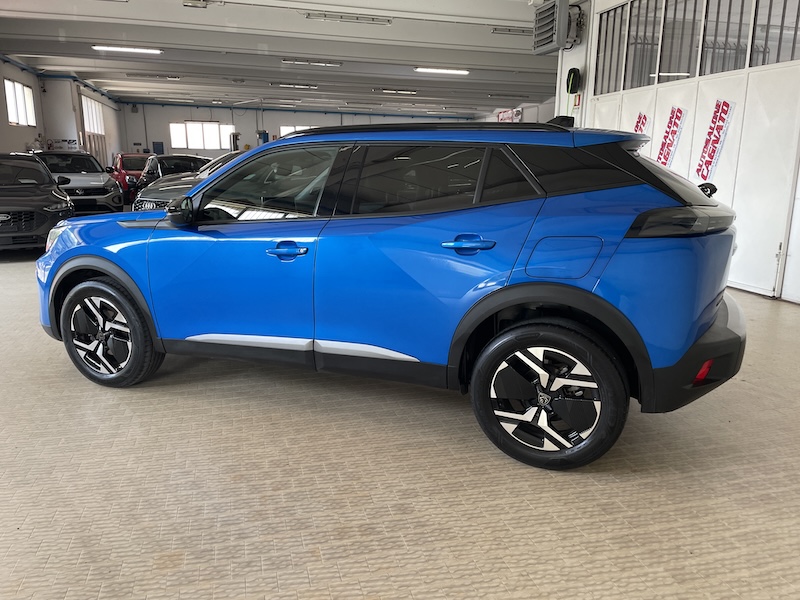 Peugeot 2008 1.2 100cv Allure 2024 - immagine 3