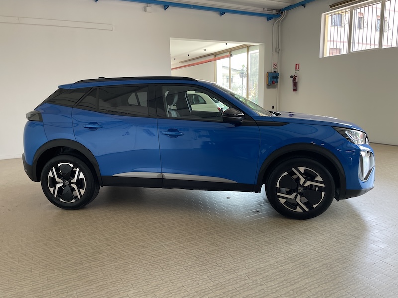 Peugeot 2008 1.2 100cv Allure 2024 - immagine 7