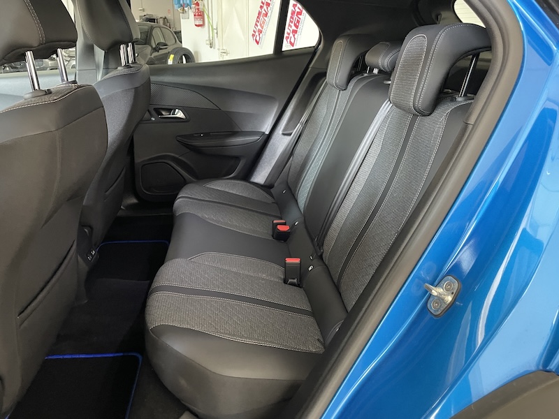 Peugeot 2008 1.2 100cv Allure 2024 - immagine 14