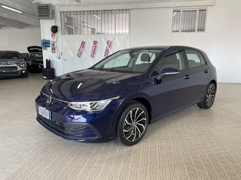 VW Golf 8 1.0 110cv eTSI Evo Life+Cerchi17+Luci Soffuse+Appconnect