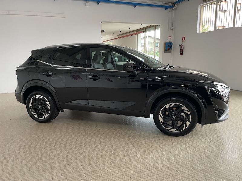 Nissan Qashqai 1.3mhev N-Connecta 158cv xtronic  2025 KM0 - immagine 11
