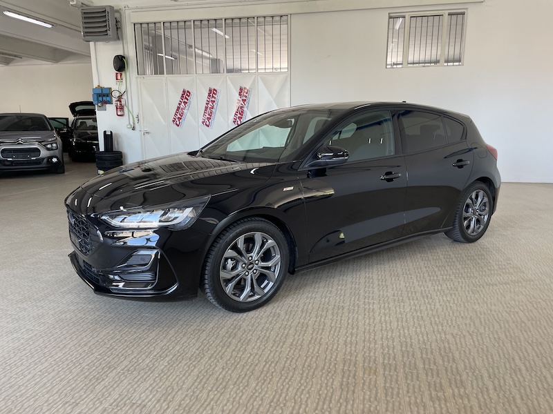 Ford Focus 1.5 Ecoblue 115cv Automatic ST-Line 5 porte 2024 - immagine 4