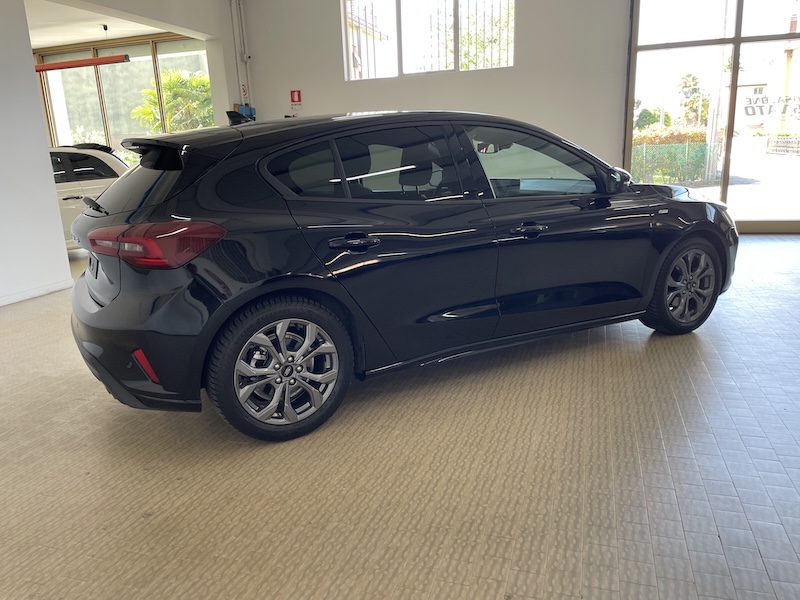 Ford Focus 1.5 Ecoblue 115cv Automatic ST-Line 5 porte 2024 - immagine 7
