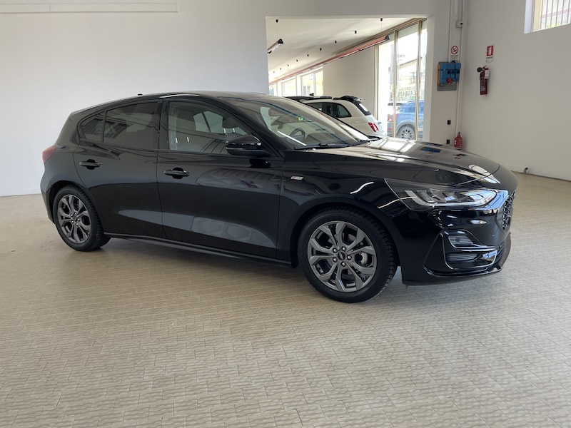 Ford Focus 1.5 Ecoblue 115cv Automatic ST-Line 5 porte 2024 - immagine 8