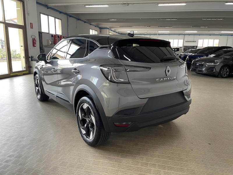 Renault Captur 1.0 eco-g 100cv techno GPL Km0 +Pack Navi Km0 2025 Bicolor - immagine 2