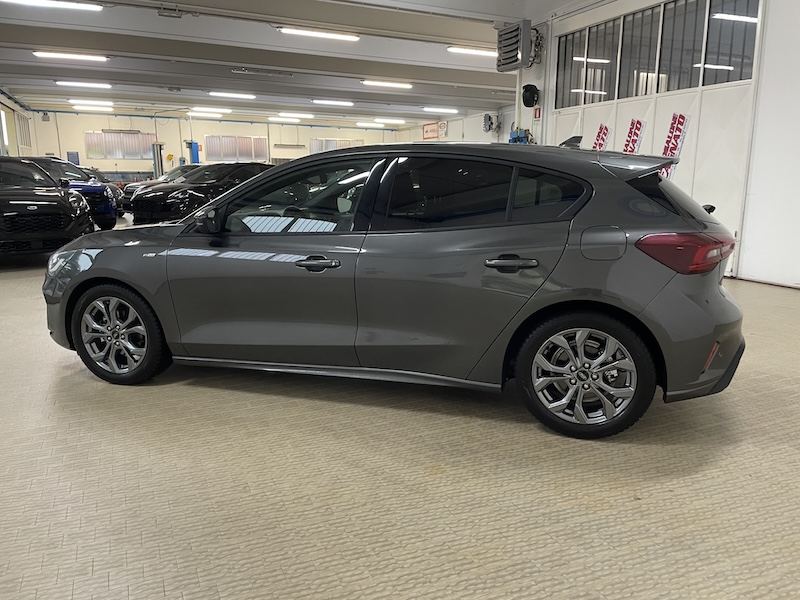Ford Focus 1.5 Ecoblue 115cv Automatic ST-Line 5 porte 2024 - immagine 7