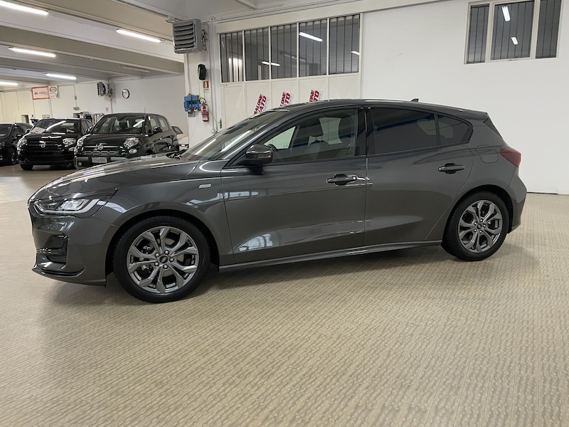 Ford Focus 1.5 Ecoblue 115cv Automatic ST-Line 5 porte 2024 - immagine 8