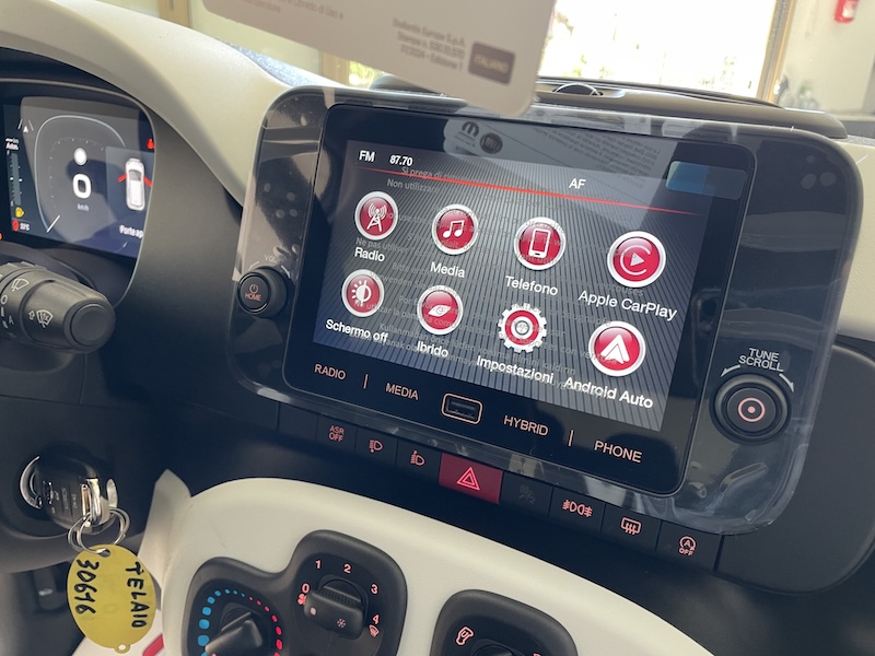 Fiat Panda Pandina 1.0 Hybrid 70cv Cross Km0 - immagine 16