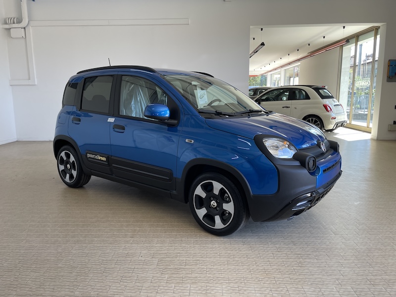 Fiat Panda Pandina 1.0 Hybrid 70cv Cross Km0 Blu Italia - immagine 2