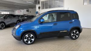Fiat Panda Pandina 1.0 Hybrid 70cv Cross Km0 Blu Italia