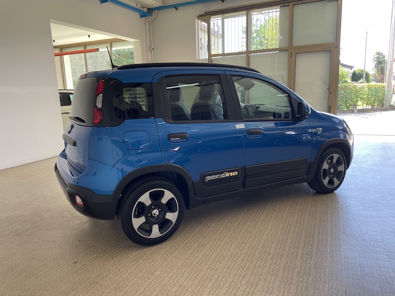 Fiat Panda Pandina 1.0 Hybrid 70cv Cross Km0 Blu Italia - immagine 6