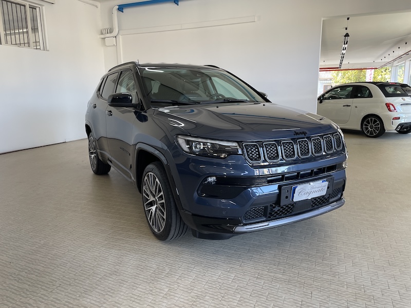 Jeep Compass 1.5 turbo mhev DCT 130cv Summit Bicolor Cerchi19-Pelle - immagine 2