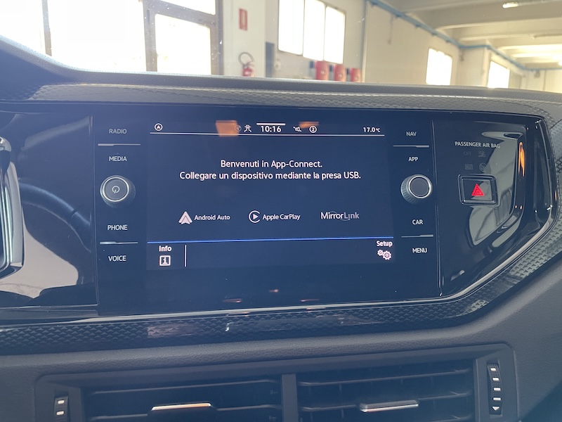 VW Polo 1.0 95cv TSI Life DSG Sensori Climauto Appconnect - immagine 17
