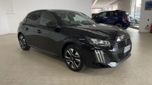 Peugeot 208 1.2 100cv Allure 2025 Km 13000-Neopatentati